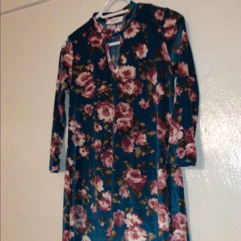 Velvet like dress